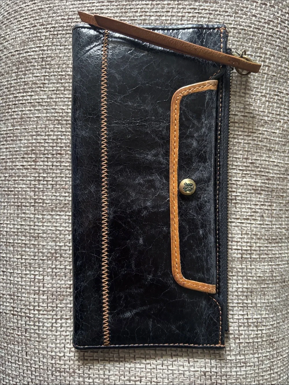 HOBO Black and Tan Leather Zip Wallet